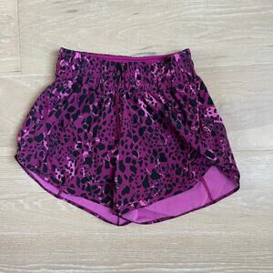Lululemon Track That Mid-Rise Lined 5" Shorts Cheetah Camo Magenta Purple sz 4